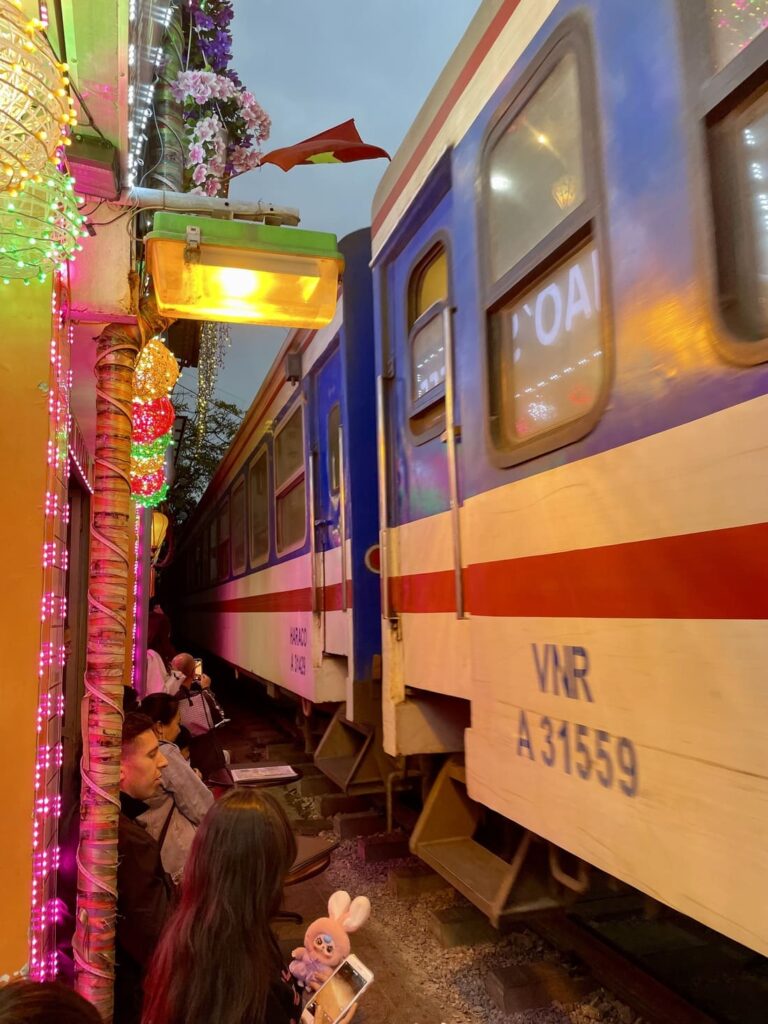 Hanoï, passage du train, rue du train