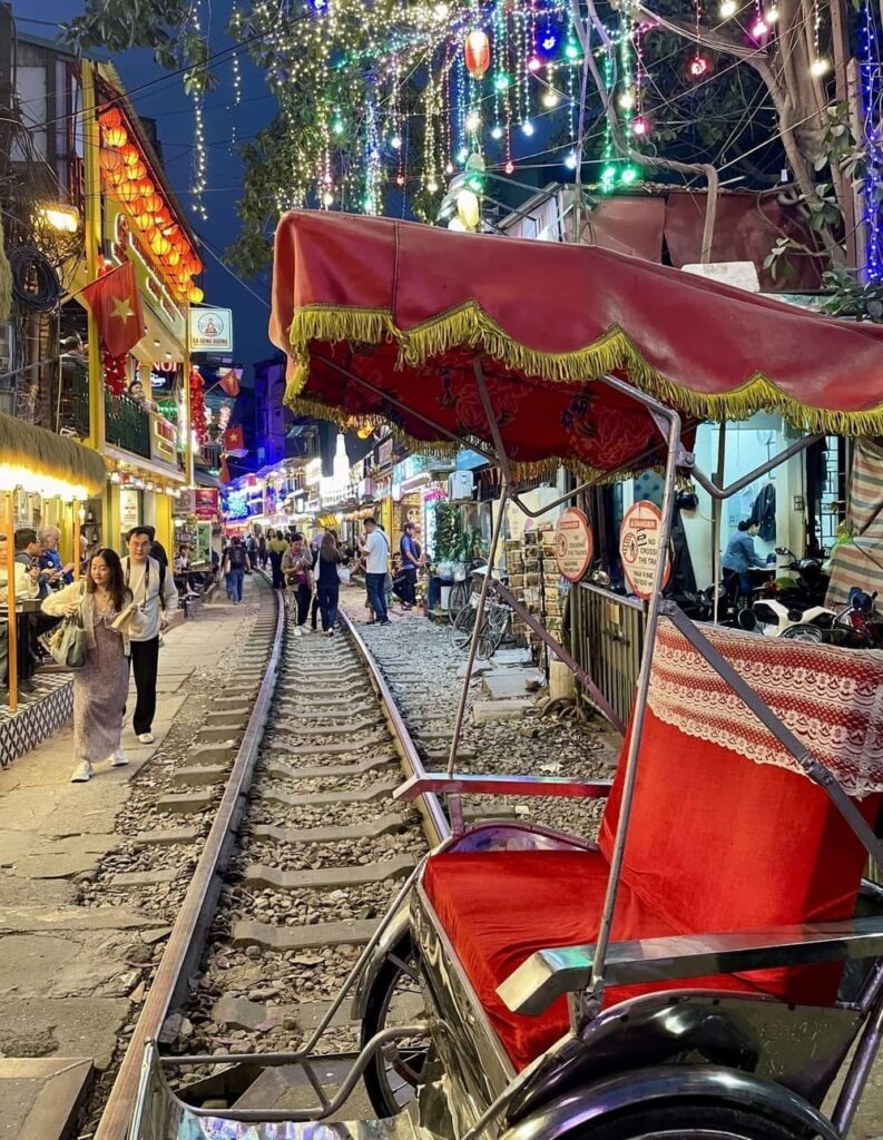 Hanoï, la rue du train de nuit