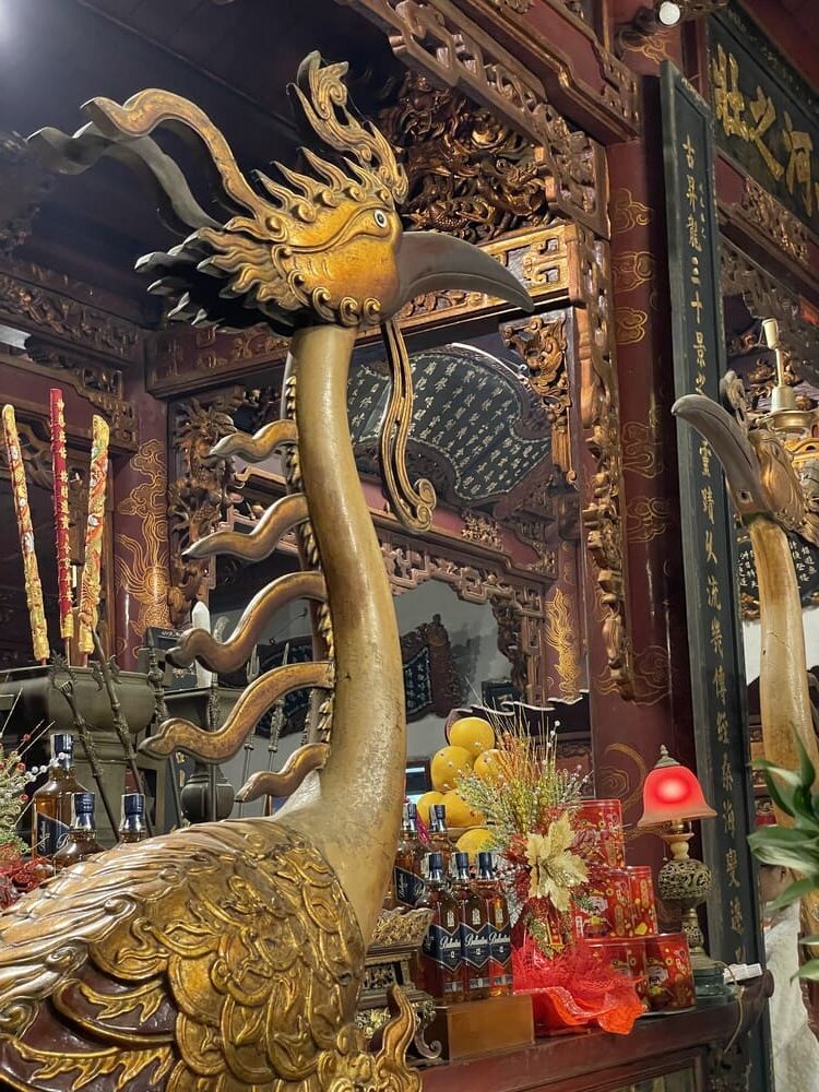 Temple de la littérature à Hanoï, Phoenix doré