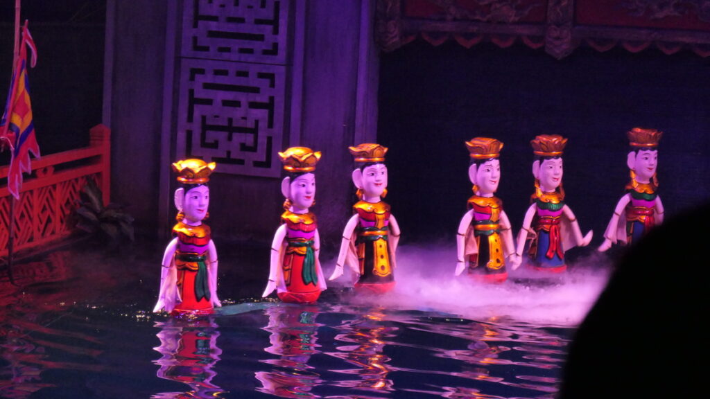 Théâtre de marionnettes, Hanoi, détail de marionnettes