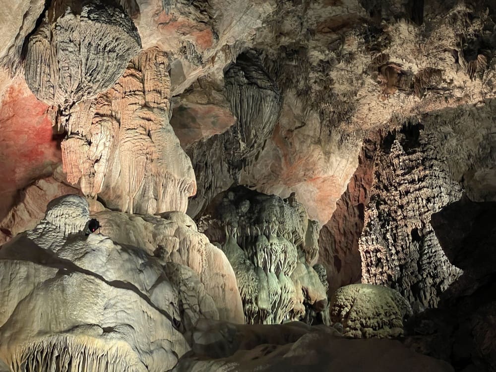 Grotte de Nguom Ngao, province de Cao Bang, détail de concrétions