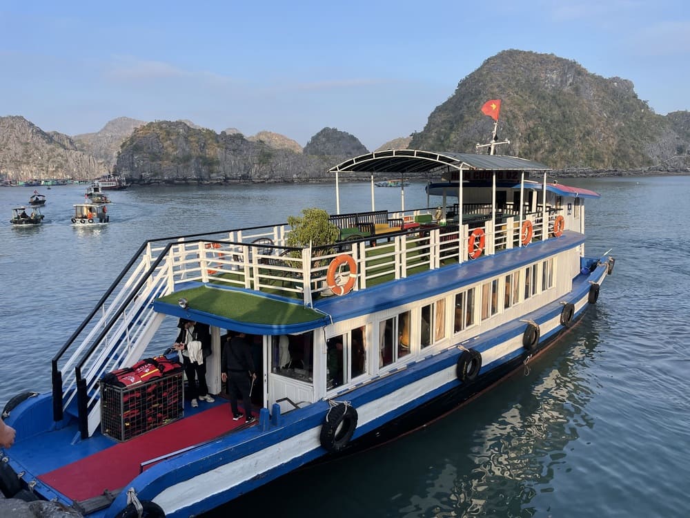 Explorer la baie de Lan Ha, notre bateau
