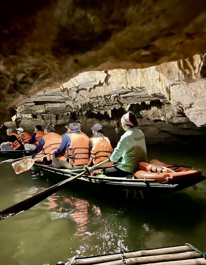 Balade en barque à Trang An, circuit numéro 3