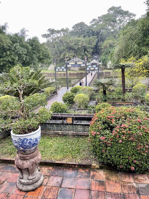 Tombeau de Minh Mang dans les environs de Hué