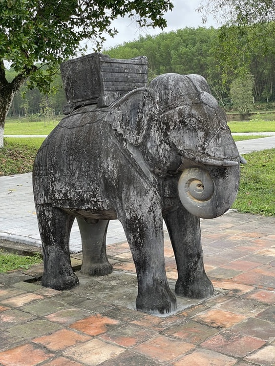 Tombeau de Gia Long aux environs- de Hué