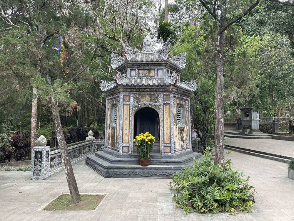 Pagode de Tu Hieu à Hué