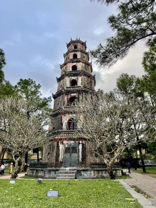 Hué, pagode de la dame Celeste (Thiên Mụ) à Hué