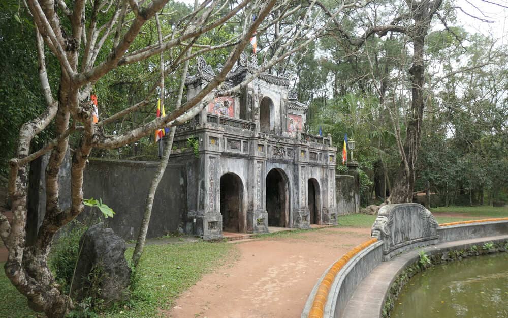 Pagode de Tu Hieu à Hué