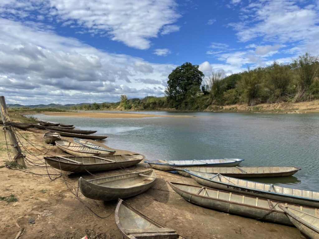 Kon Tum, balade au bord de la rivière