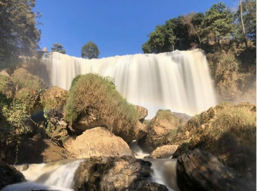 Da Lat cascades de l'Elephant